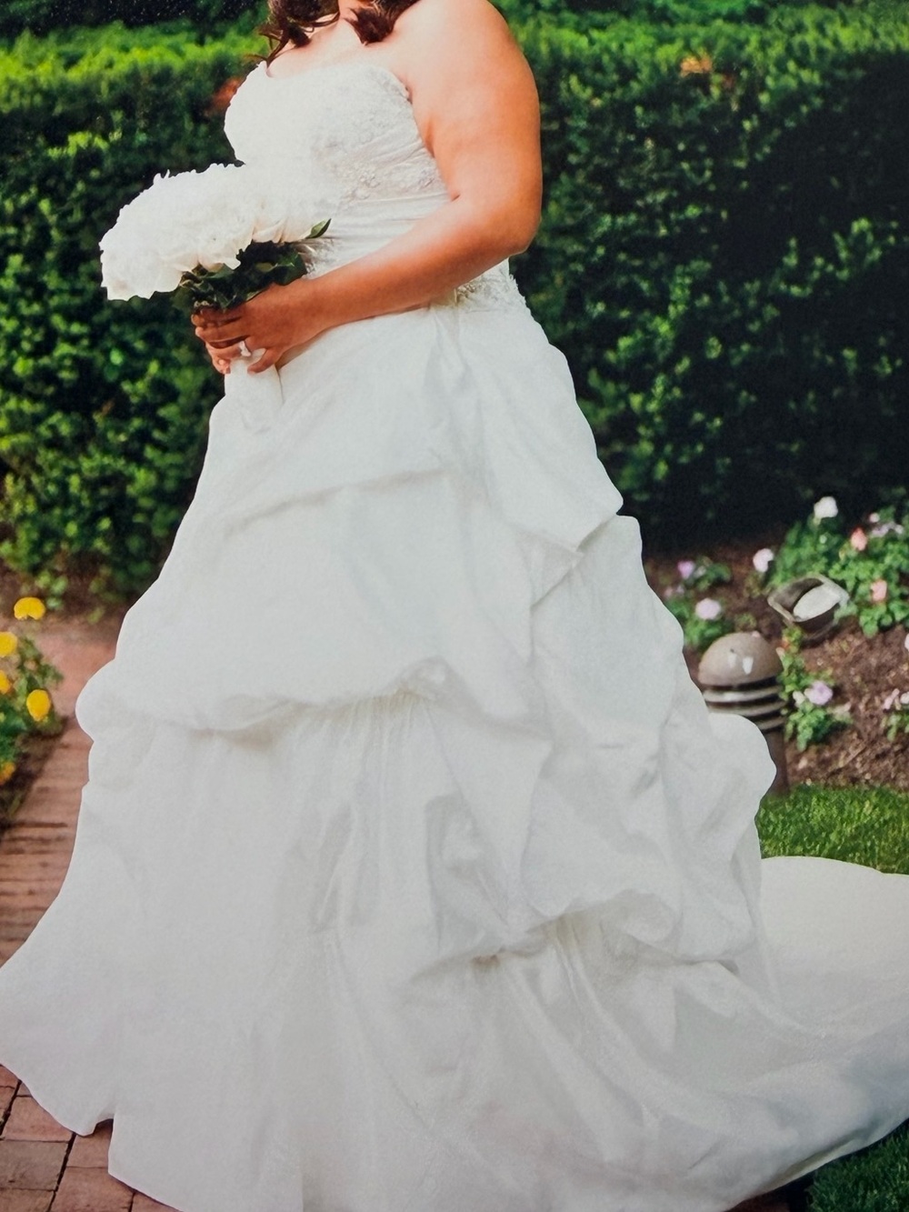 Women’s White Bridal / Quineañeara Tiered Gown
